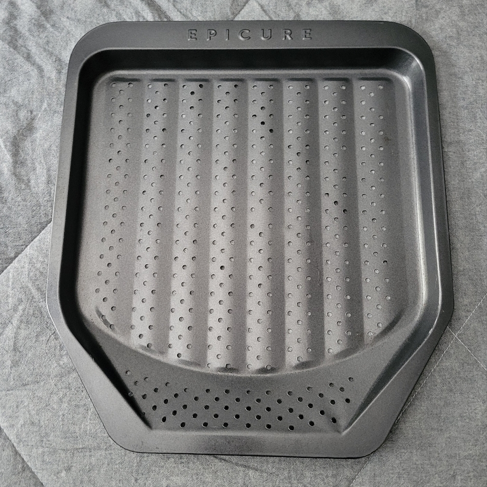 *2 FOR $30* Epicure Crisper Pan